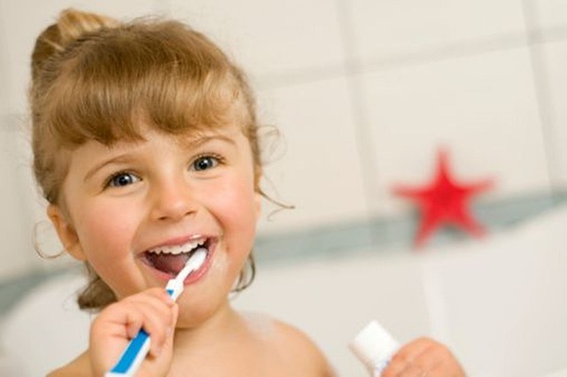 Złamany lub ukruszony ząb u dziecka - co robić?